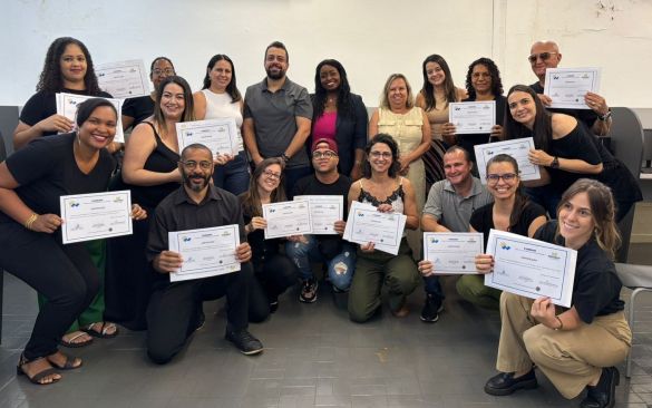 Curso de libras promove inclusão e certifica profissionais de diversas áreas em Sertãozinho