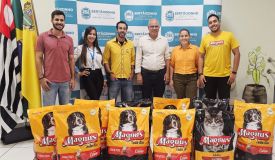 Prefeitura de Sertãozinho recebe doação de uma tonelada de ração para animais domésticos