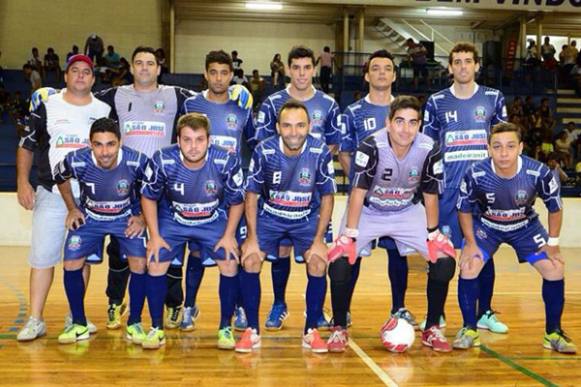 Sucatas São José é campeã invicta da Copa SMEL de Futsal