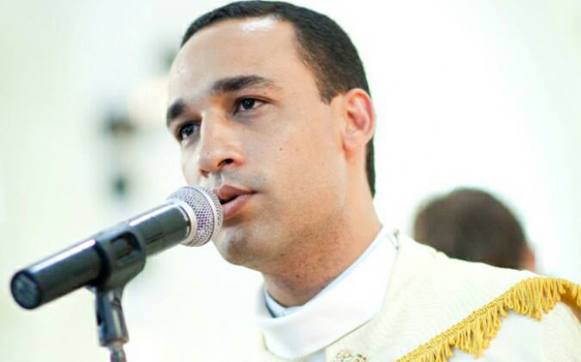 Padre Washington lamenta perda de valor religioso na Quaresma