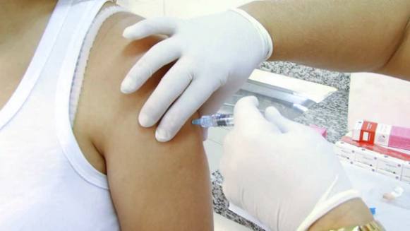 Vacinação contra o HPV segue nas escolas municipais