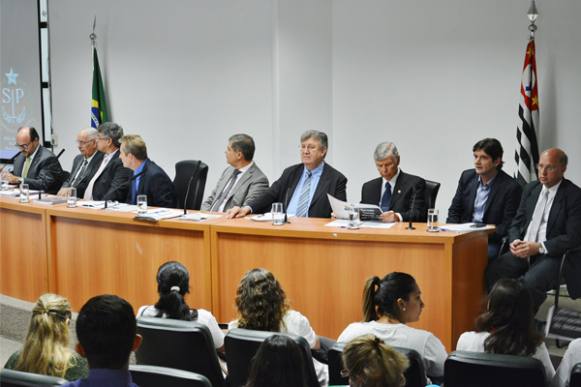 Deputado André do Prado participa de ato em apoio as Santas Casas e Hospitais Filantrópicos