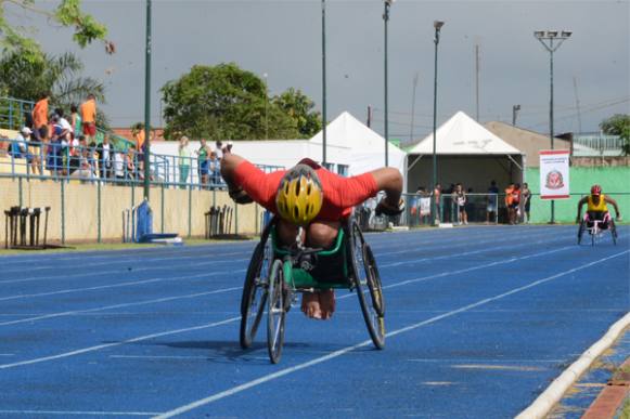 Atletismo sertanezino é campeão geral dos Jogos Abertos do Interior