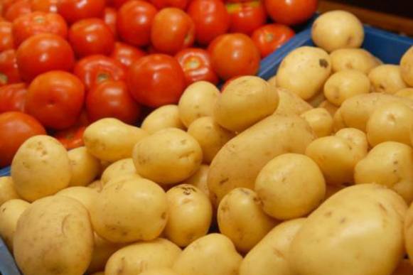 Batata e tomate dão alívio para a inflação