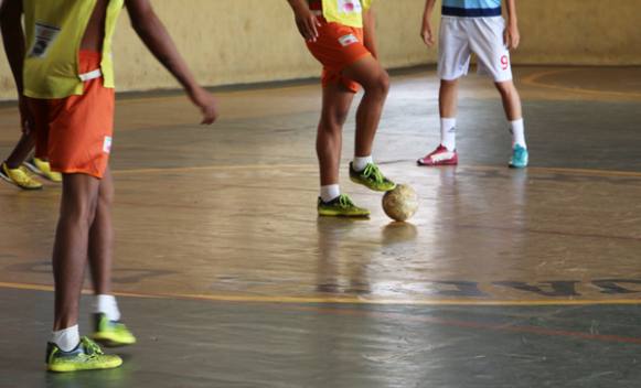 "Bola Livre Sertãozinho" promove torneio interno para os alunos