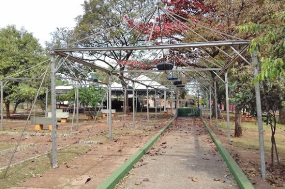 Paróquia São Paulo Apóstolo instala tendas na praça do Alto do Ginásio para dois finais de semana de quermesse