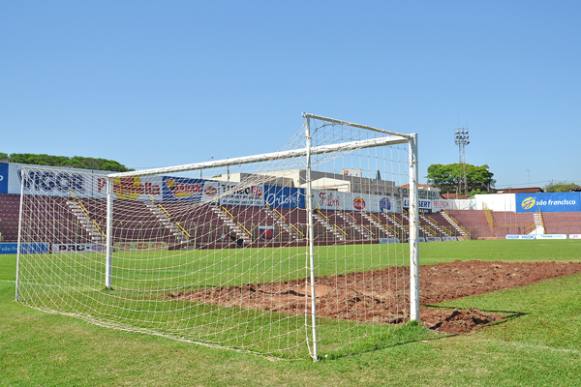 Gramado do Fredericão passa por reforma para a próxima temporada