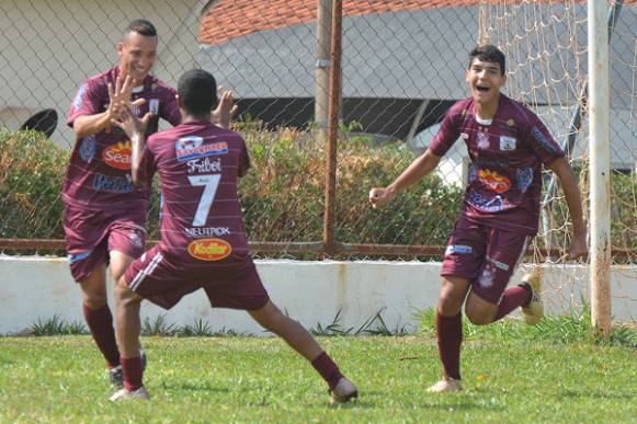 Com gols de João Victor e Feijão, Tourinho vence Escolinha do Botafogo no Regional