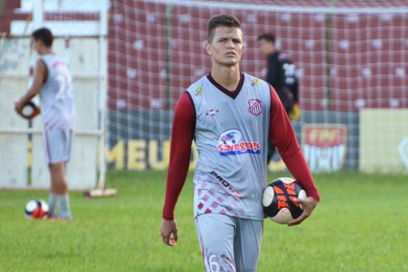 Sertãozinho acerta com zagueiro campeão da Série A3 2016