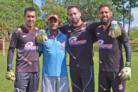 Chibarro afirma que Sertãozinho está bem servido de goleiros