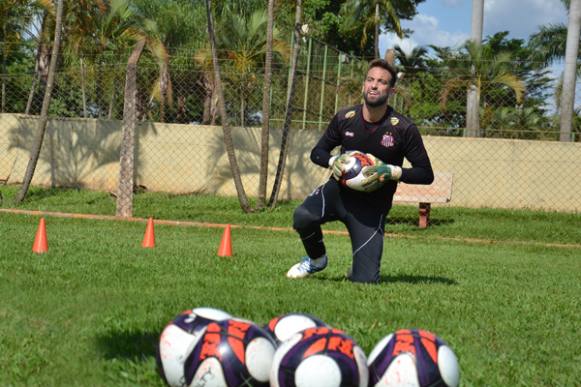 A poucos dias para estreia, goleiro Márcio vê Sertãozinho quase pronto para Série A2