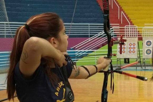 Atleta sertanezina de Tiro com Arco subiu ao 1º lugar do ranking nacional