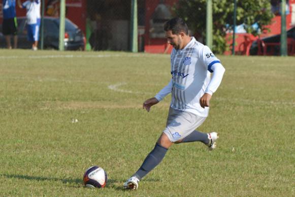 O ‘gordinho’ tá voando! – Volante diz que perdeu 10 quilos para jogar no Vila Nova