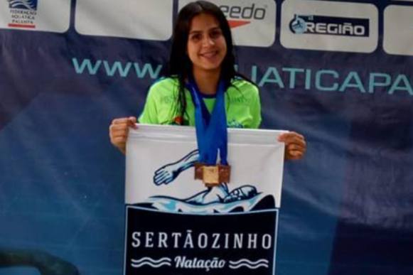 Natação de Sertãozinho fatura 37 medalhas em torneio regional