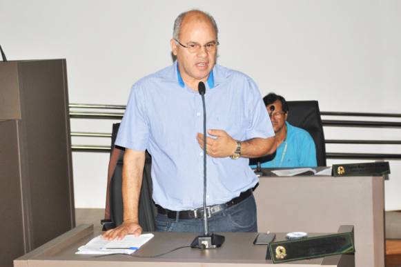 Vereador Dr. Wilsinho consegue articular parceria que beneficiará diversos usuários do SUS