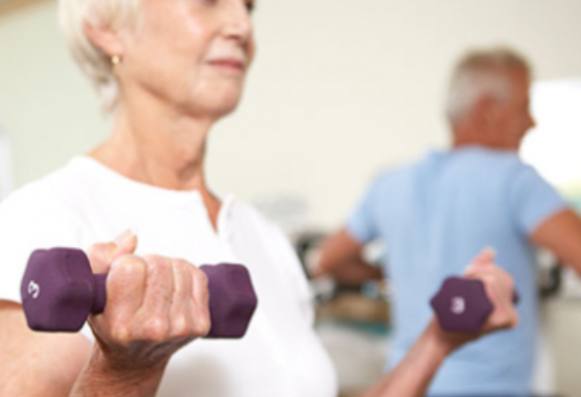 Musculação ajuda nas tarefas do dia a dia