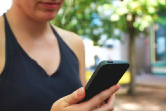 Bloqueio de celulares entra na reta final