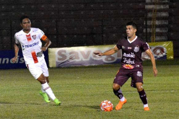 Titular no último jogo, Sandrinho destaca chance dada por Serrão