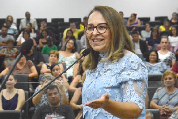 Mudanças no transporte público geram reclamações, e vereadora Pastora Márcia é escalada para tratar tema junto ao Executivo