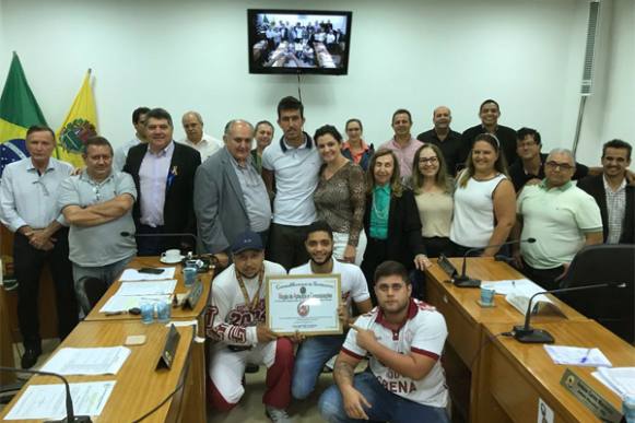 Raça Grená é homenageada na Câmara de Sertãozinho