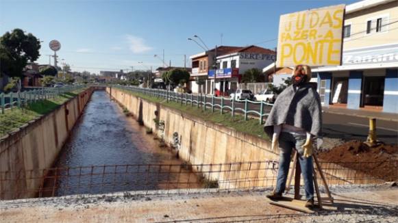 Malhação de Judas vira manifesto em Sertãozinho