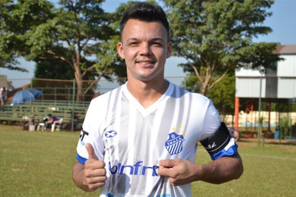 Artilheiro do Vila Nova está perto de assinar com clube rival para a Série A do amador