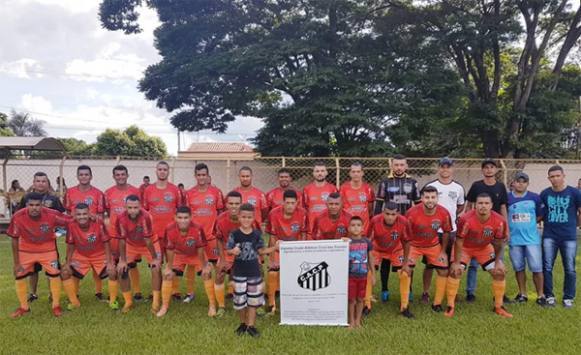 Cruz das Posses vence Rose'n Boys e fica a um posso da semifinal do regional