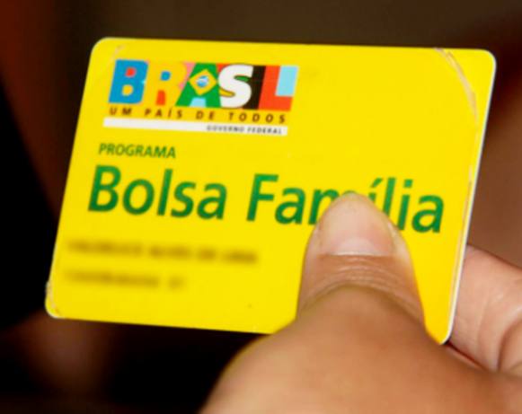 Governo estuda mudanças no Bolsa Família