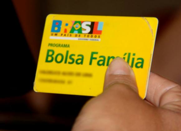 Bolsa Família: 4,6 mil vão ter que devolver benefício