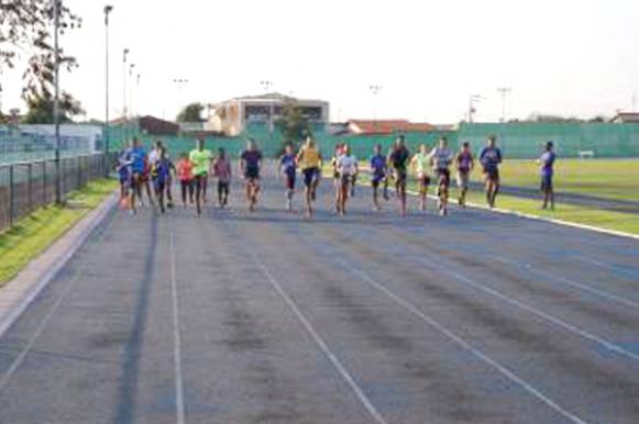 Secretaria de Esportes oferece aulas gratuitas de atletismo