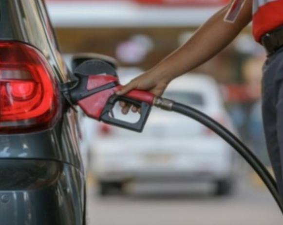 Carros a gasolina podem ser proibidos no Brasil