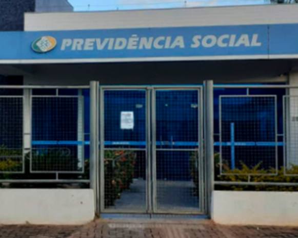 Aposentado terá que reagendar atendimento no INSS