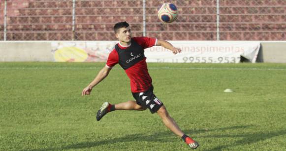 Ronald agradece Claudinei e diz que gol foi o mais bonito da carreira