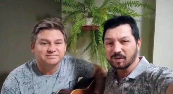 Lucas e Luan gravam mensagem para colaboradores da Santa Casa