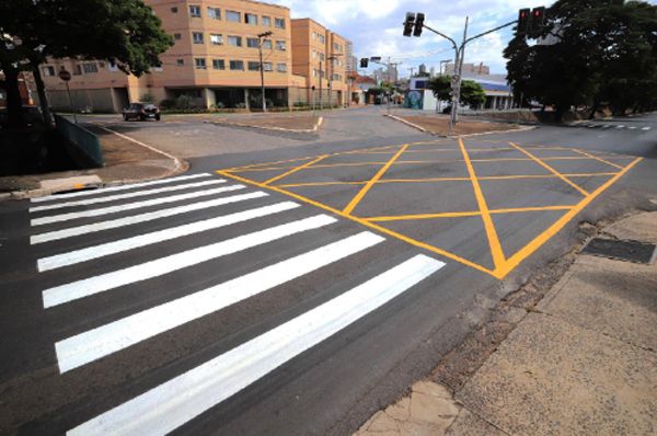 RIBEIRÃO - Transerp adota nova sinalização na Francisco Junqueira