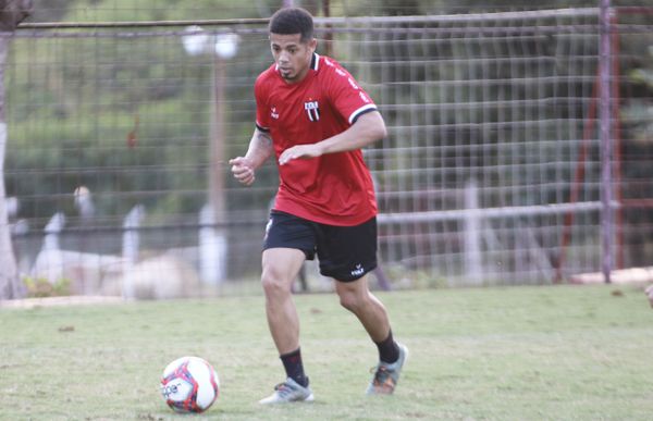 BOTAFOGO - Novo reforço, Ariel elogia estrutura e promete honrar a camisa botafoguense