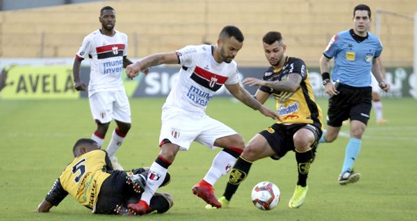 Botafogo sofre gol nos acréscimos e perde do Novorizontino fora de casa