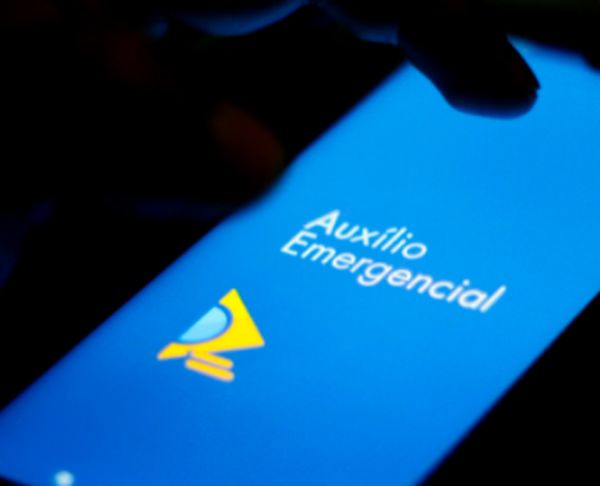 Governo manda SMS a 650 mil que embolsaram indevidamente