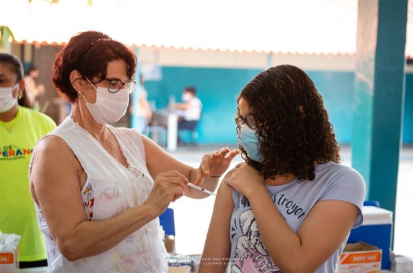 Começa amanhã (1º) campanha de multivacinação para atualização da caderneta de vacina