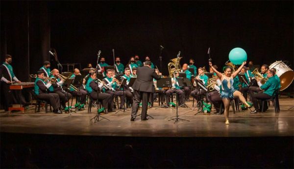 Concerto da Banda da Juventude de Sertãozinho, em homenagem aos Beatles e Beethoven, já está na grade da TV Câmara (Canal 46.2)