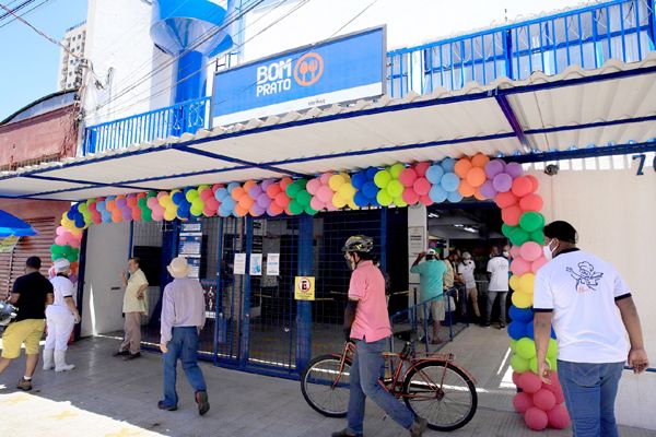 Bom Prato Centro comemora 16 anos em Ribeirão Preto