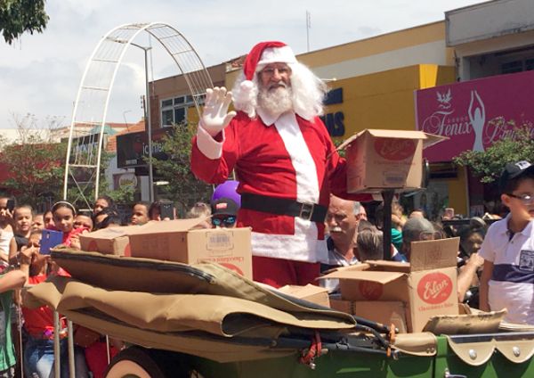 Chegada do Papai Noel da ACIS acontece neste sábado, dia 04