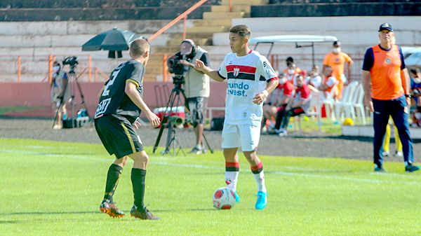 Dudu agradece confiança da comissão técnica e projeta duelo contra o Corinthians