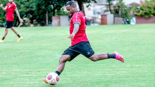 BOTAFOGO - Bruno Michel exalta força coletiva e projeta duelo contra o Novorizontino