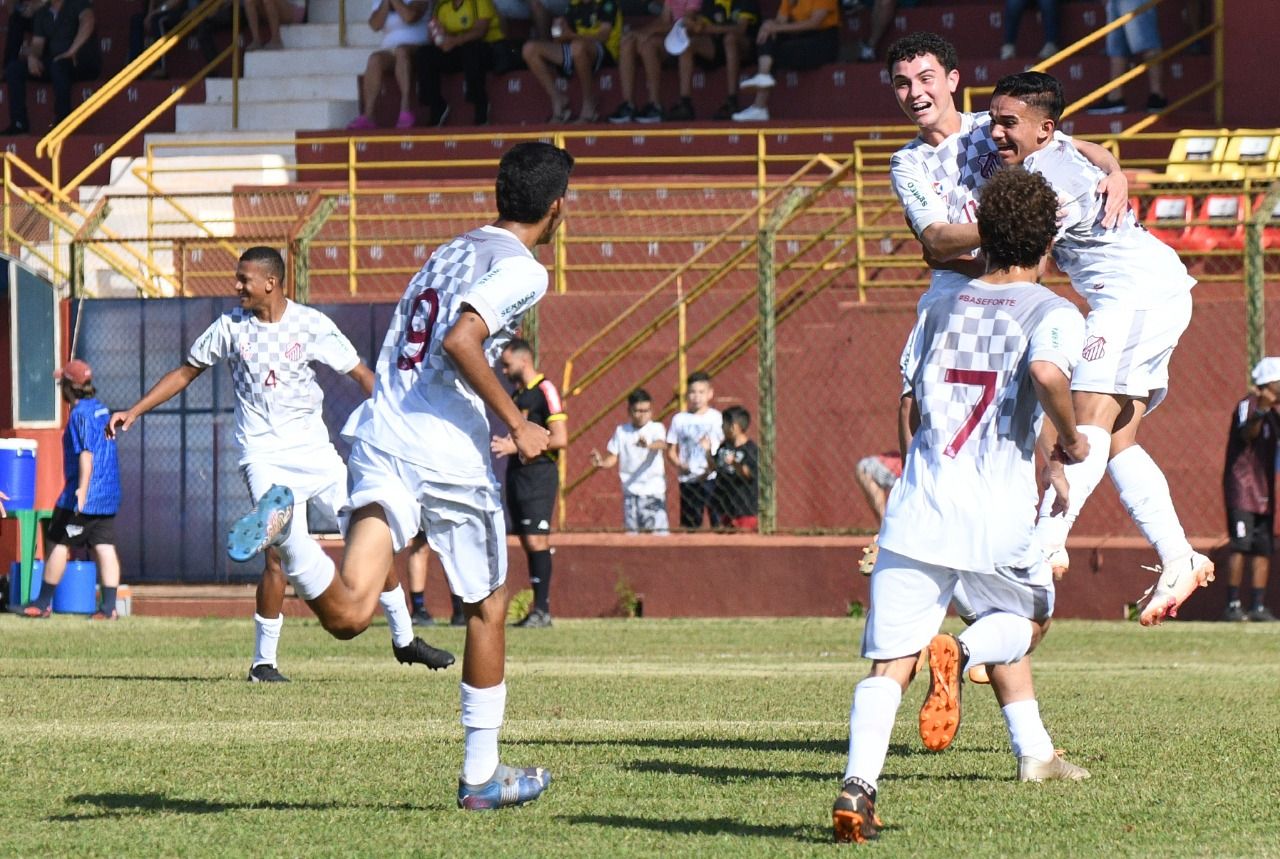 Tourinho sub-15 vence Botafogo e fecha primeiro turno com melhor aproveitamento dos últimos anos