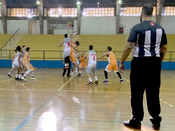 Basquete sertanezino estreia campeonato com vitórias