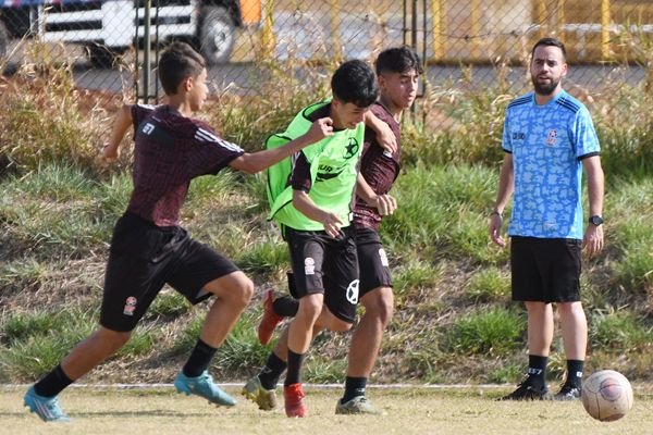 Contra equipes da Francana, categorias de base da EF7 tentam se manter na liderança do Grupo 2 da Copa Ouro, nesta sexta, dia 7