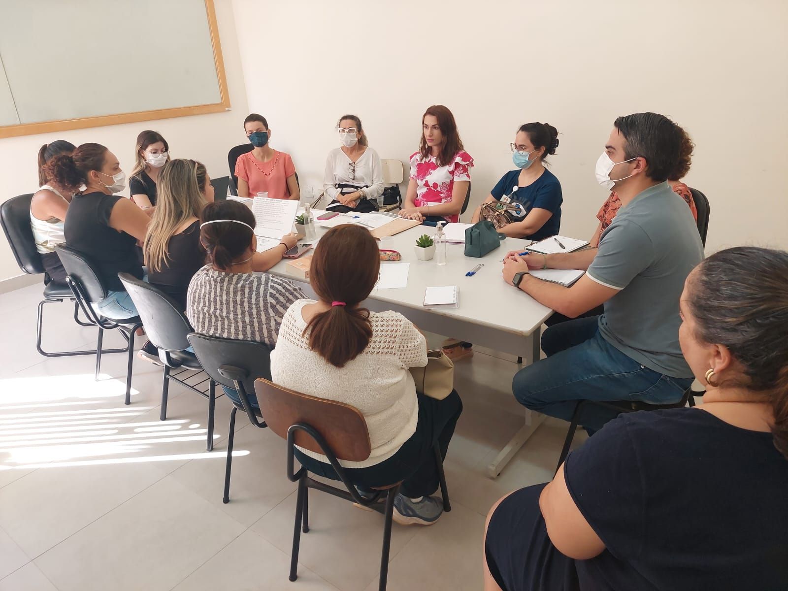 Rede Cegonha de Sertãozinho promove primeira reunião do ano para promover segurança de mãe e bebê desde a gestação