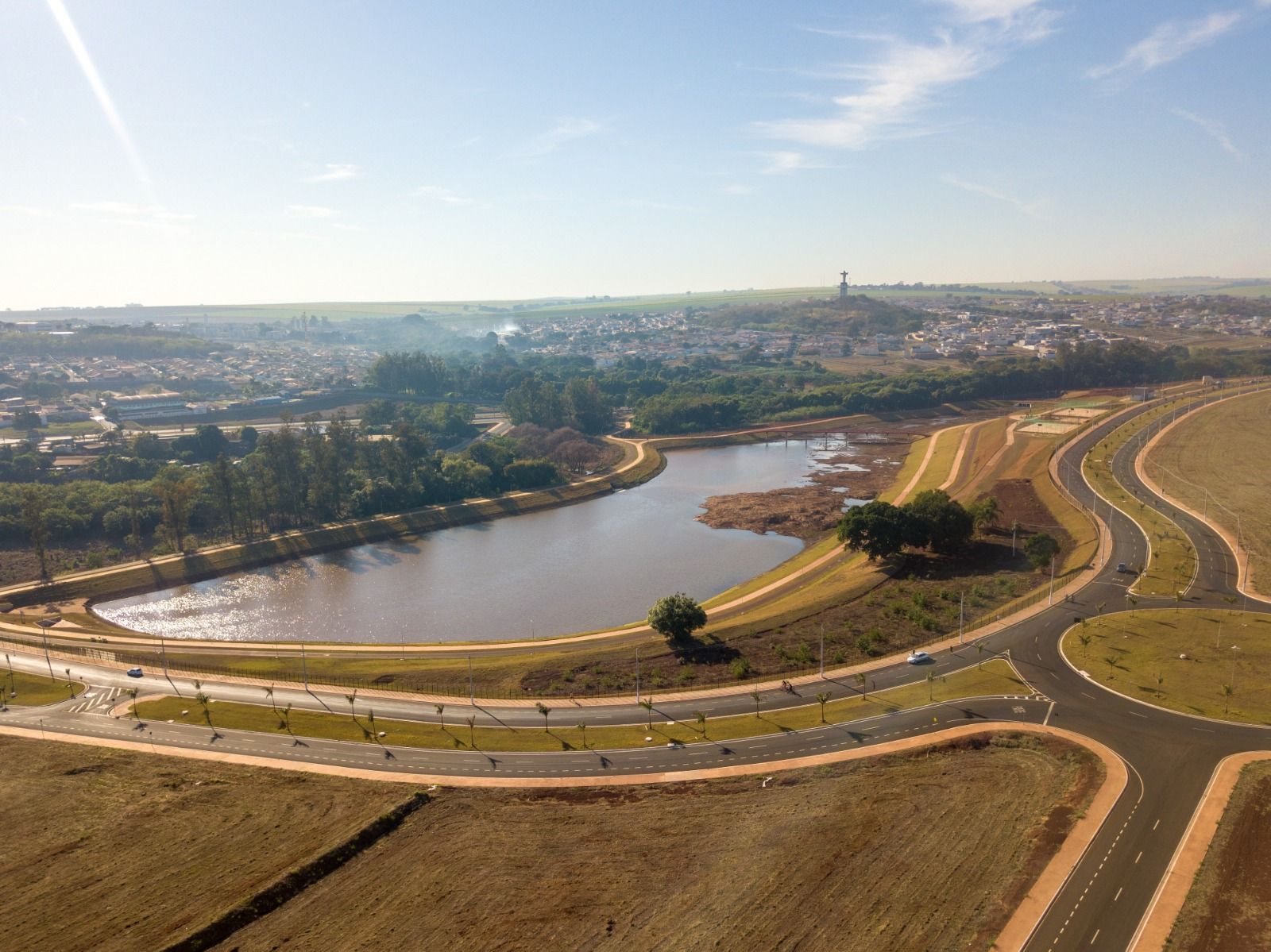 Prefeitura de Sertãozinho começa amanhã pulverização contra o carrapato estrela no Parque Linear