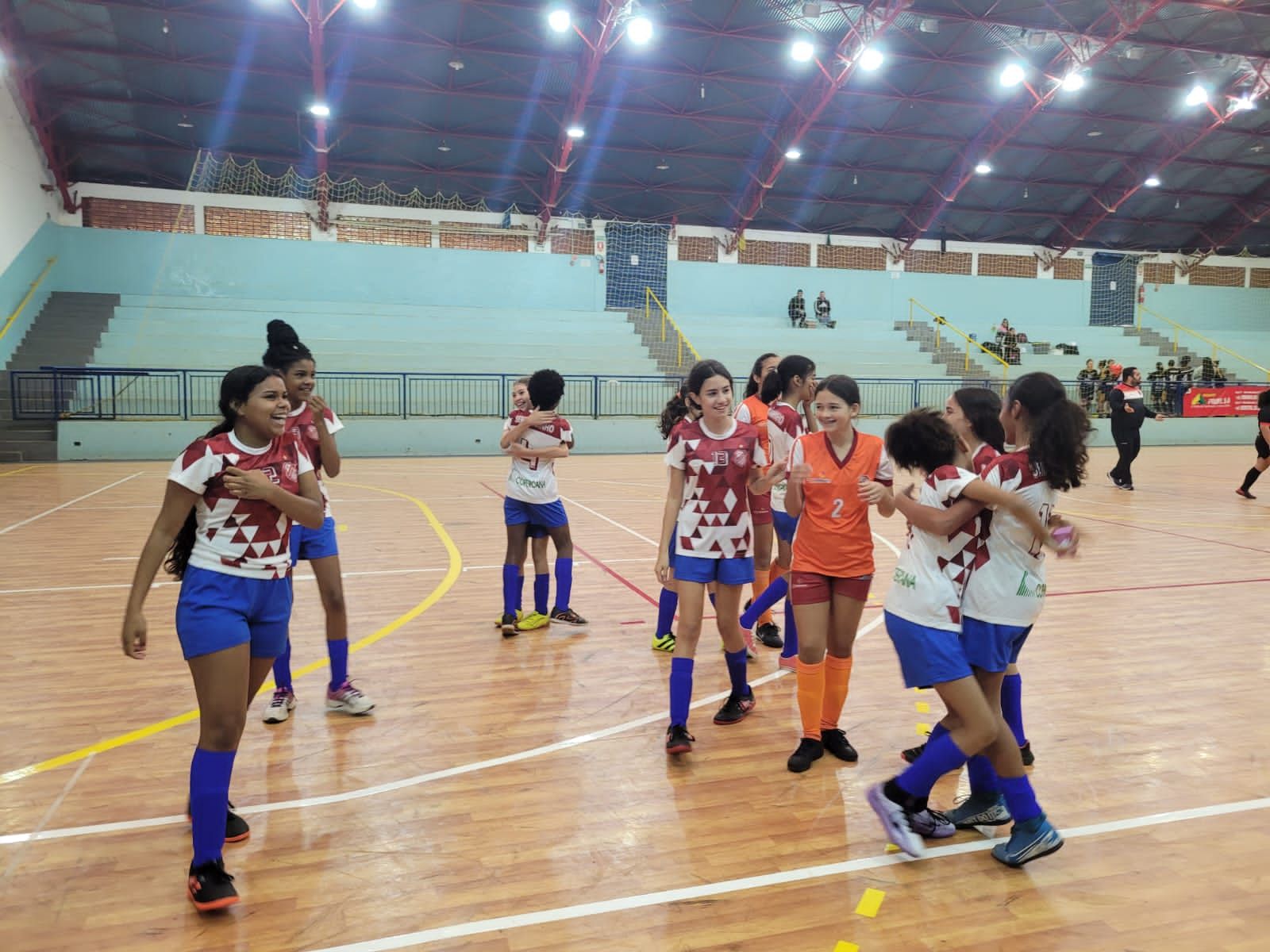 Futsal feminino sub-13 vence primeiro jogo do Campeonato Paulista e Sul Minas